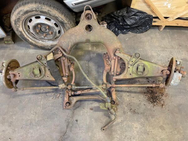 Parts cars and classic car Parts for Sale/ Mercedes Benz/ Porsche/ Jaguar/ Rolls Royce/ MG/ Triumph/ Volvo NOS and more... - Image 48