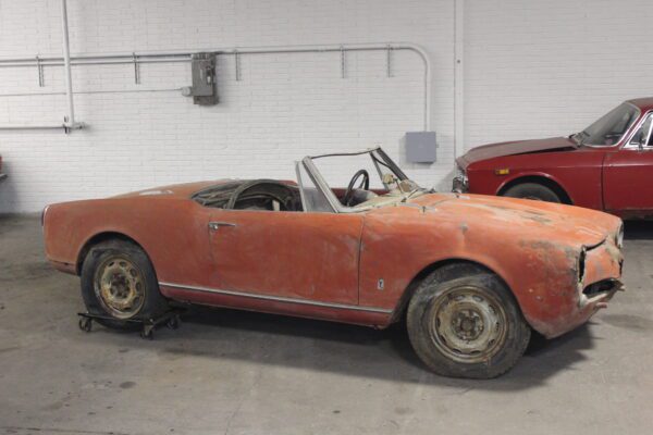 1961 Alfa Romeo Giulietta Spider (SOLD) - Image 11