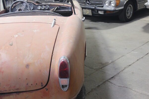 1961 Alfa Romeo Giulietta Veloce Spider, Barn Finds! - Image 11