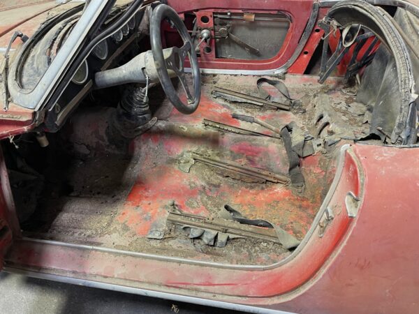 1961 Alfa Romeo Giulietta Veloce Spider, Barn Finds! - Image 15