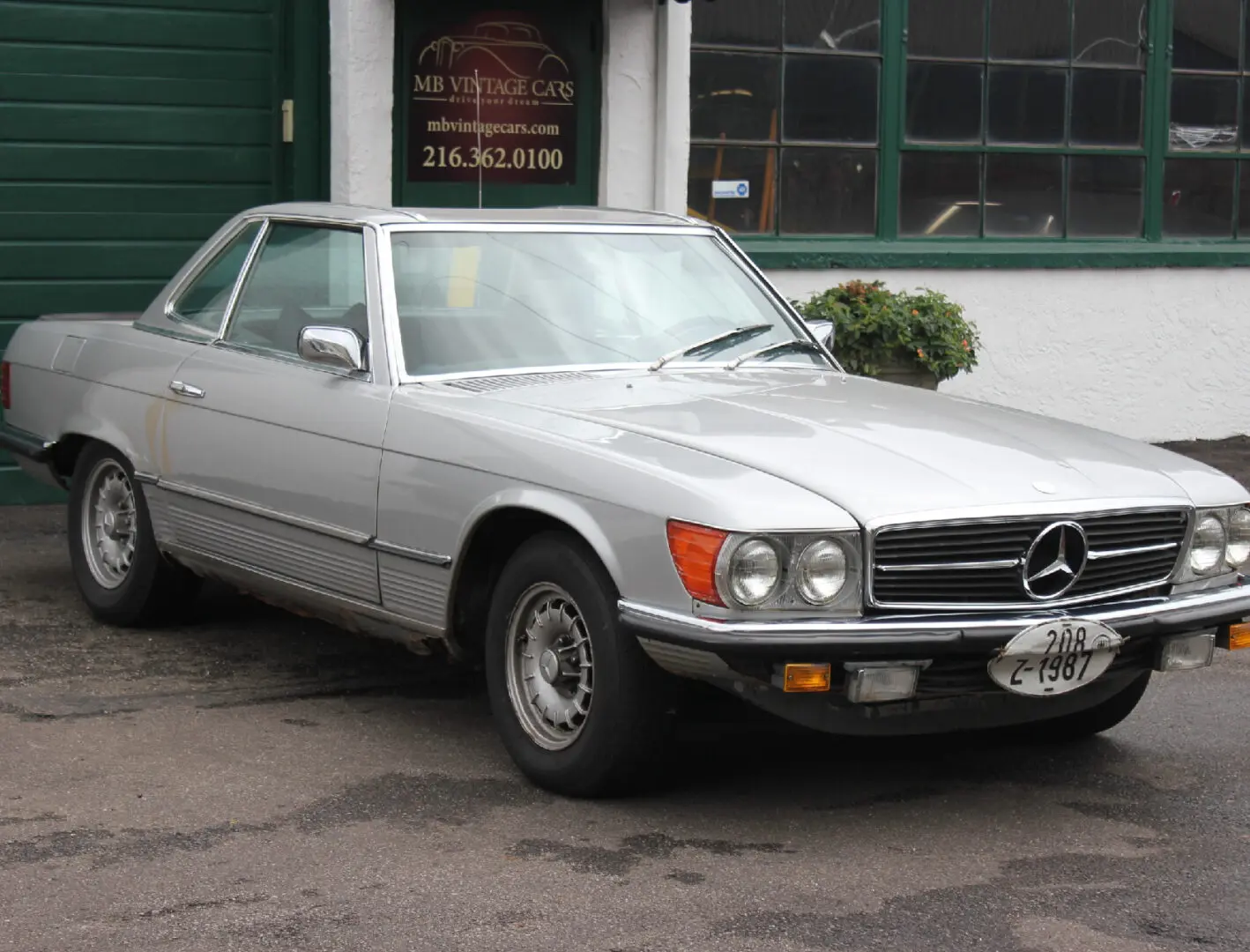1973 Mercedes 450SL Euro 107.044 with Small Bumpers Early Car