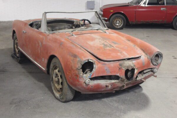 1961 Alfa Romeo Giulietta Spider (SOLD) - Image 2