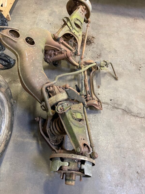 Parts cars and classic car Parts for Sale/ Mercedes Benz/ Porsche/ Jaguar/ Rolls Royce/ MG/ Triumph/ Volvo NOS and more... - Image 49