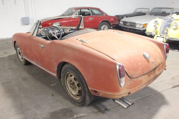 1961 Alfa Romeo Giulietta Spider (SOLD) - Image 3