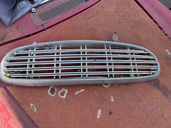 Parts cars and classic car Parts for Sale/ Mercedes Benz/ Porsche/ Jaguar/ Rolls Royce/ MG/ Triumph/ Volvo NOS and more... - Image 126