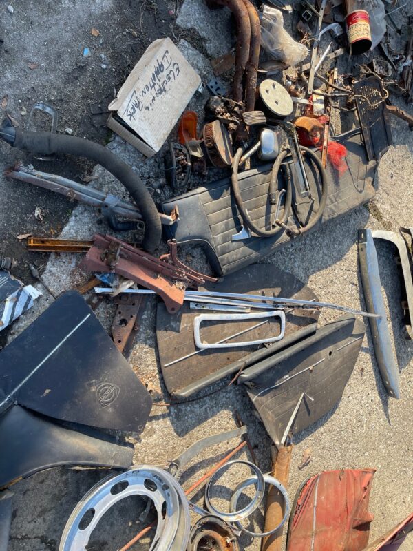 Parts cars and classic car Parts for Sale/ Mercedes Benz/ Porsche/ Jaguar/ Rolls Royce/ MG/ Triumph/ Volvo NOS and more... - Image 69
