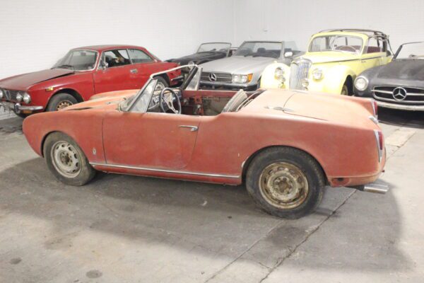 1961 Alfa Romeo Giulietta Spider (SOLD) - Image 10