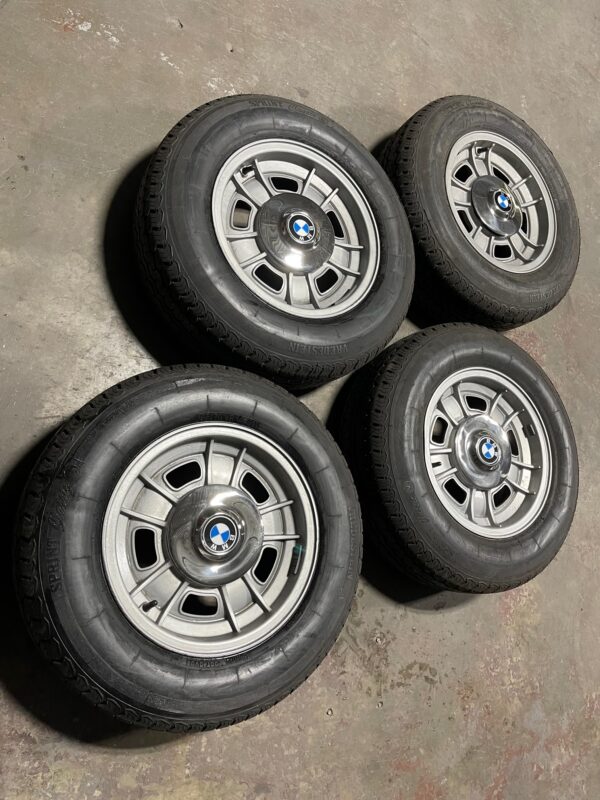 Parts cars and classic car Parts for Sale/ Mercedes Benz/ Porsche/ Jaguar/ Rolls Royce/ MG/ Triumph/ Volvo NOS and more... - Image 88