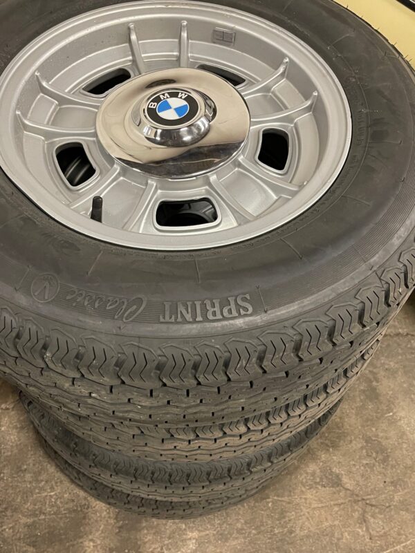 Parts cars and classic car Parts for Sale/ Mercedes Benz/ Porsche/ Jaguar/ Rolls Royce/ MG/ Triumph/ Volvo NOS and more... - Image 90