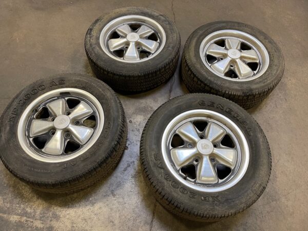 Parts cars and classic car Parts for Sale/ Mercedes Benz/ Porsche/ Jaguar/ Rolls Royce/ MG/ Triumph/ Volvo NOS and more... - Image 62