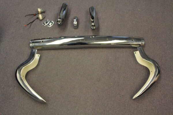 Parts cars and classic car Parts for Sale/ Mercedes Benz/ Porsche/ Jaguar/ Rolls Royce/ MG/ Triumph/ Volvo NOS and more... - Image 111
