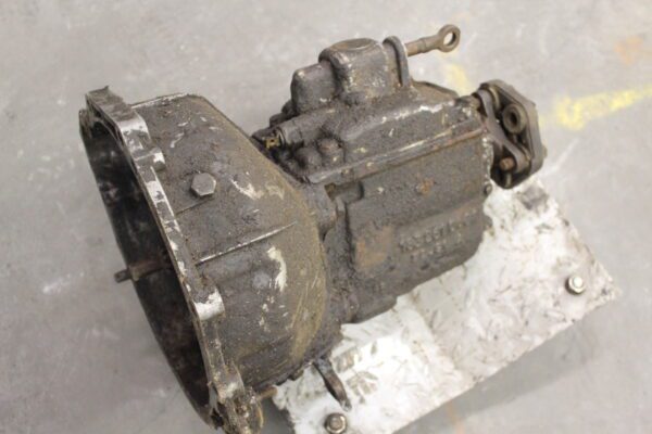 Parts cars and classic car Parts for Sale/ Mercedes Benz/ Porsche/ Jaguar/ Rolls Royce/ MG/ Triumph/ Volvo NOS and more... - Image 83