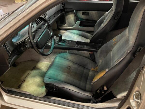 1988 Porsche 944 Celebration Edition! - Image 14