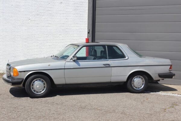 1979 Mercedes Benz 280CE Sunroof Coupe - Image 9