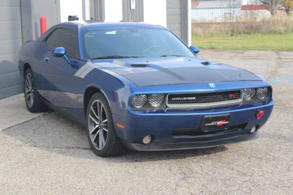 2009 Dodge Challenger SE 3.5 - Image 2