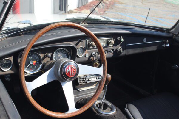 1963 MGB Roadster - Image 16