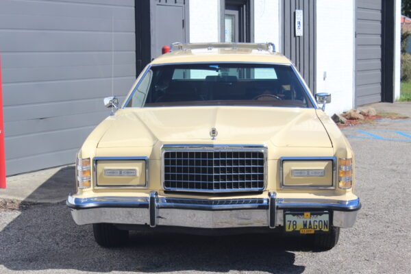 1978 Ford Country square Wagon - Image 5