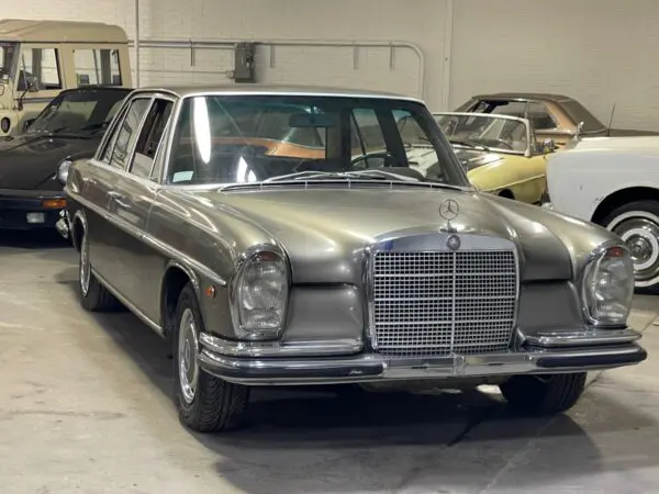 1971 Mercedes Benz 280SE 3.5 W108 - Image 2