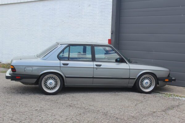 1988 BMW 528E - Image 10