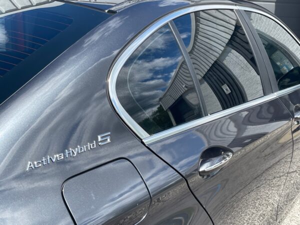2013 BMW Active Hybrid 5 Low mileage! - Image 15