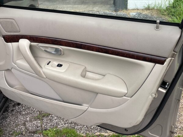 2004 Volvo S80 AWD - Image 19