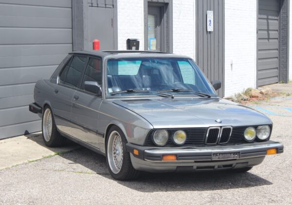 1988 BMW 528E - Image 2