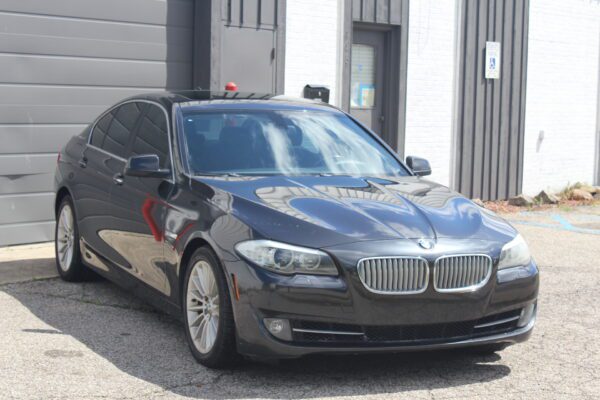 2013 BMW Active Hybrid 5 Low mileage! - Image 2