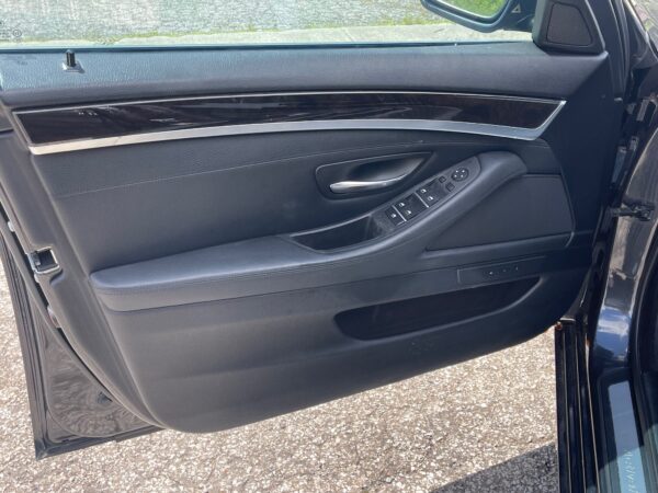2013 BMW Active Hybrid 5 Low mileage! - Image 29