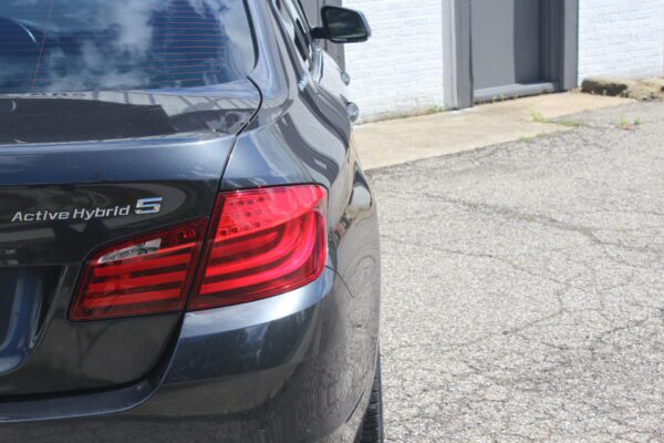 2013 BMW Active Hybrid 5 Low mileage! - Image 10