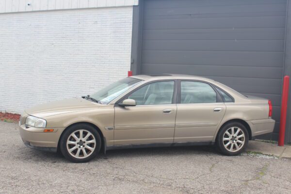 2004 Volvo S80 AWD - Image 9