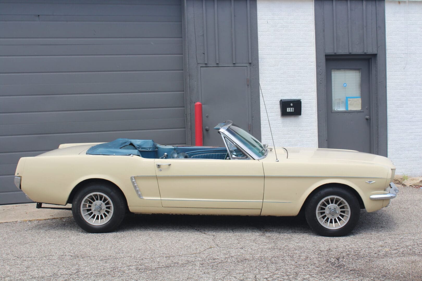 1965 Mustang D Code Convertible - Image 11