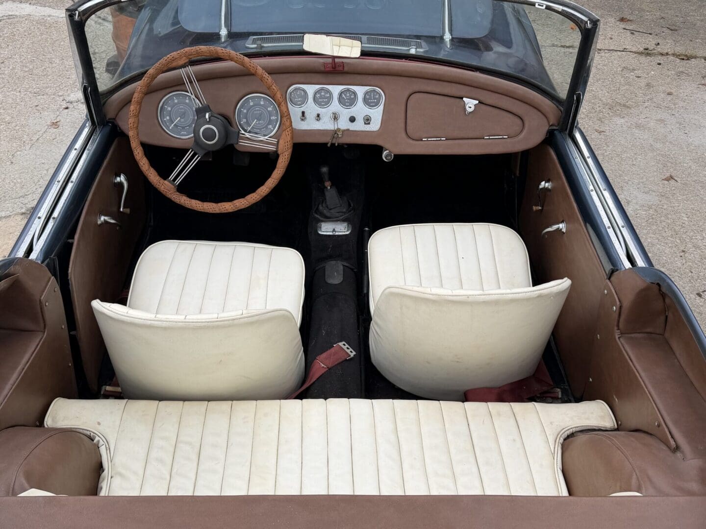 1959 Daimler SP 250 - Image 12