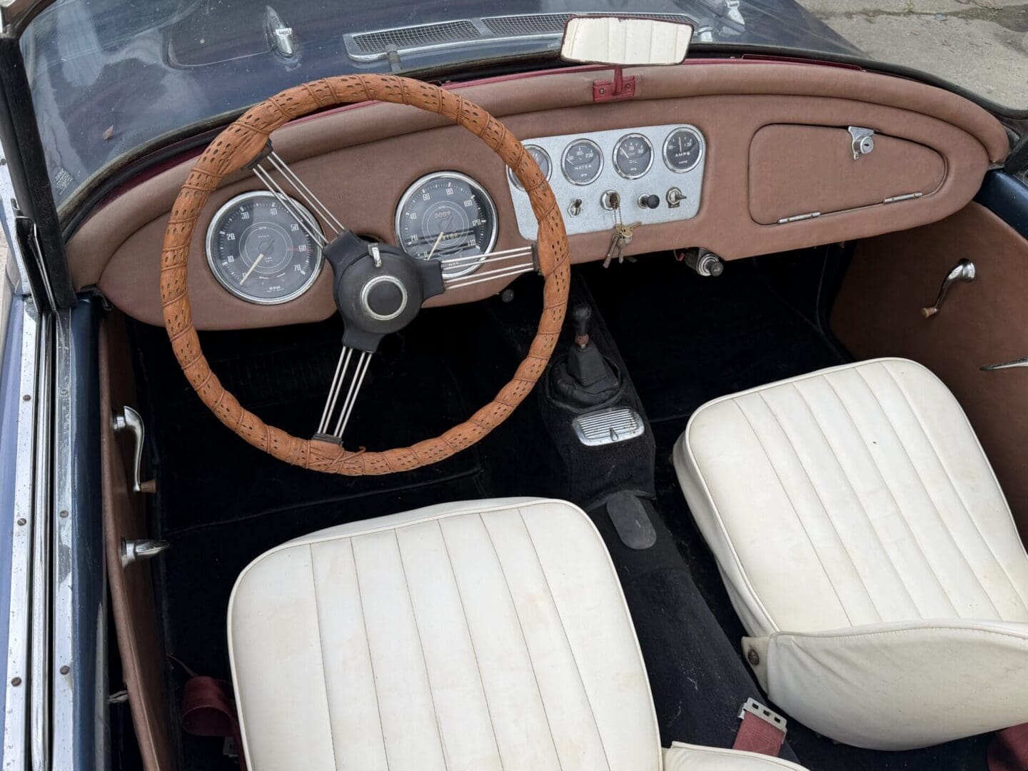 1959 Daimler SP 250 - Image 13