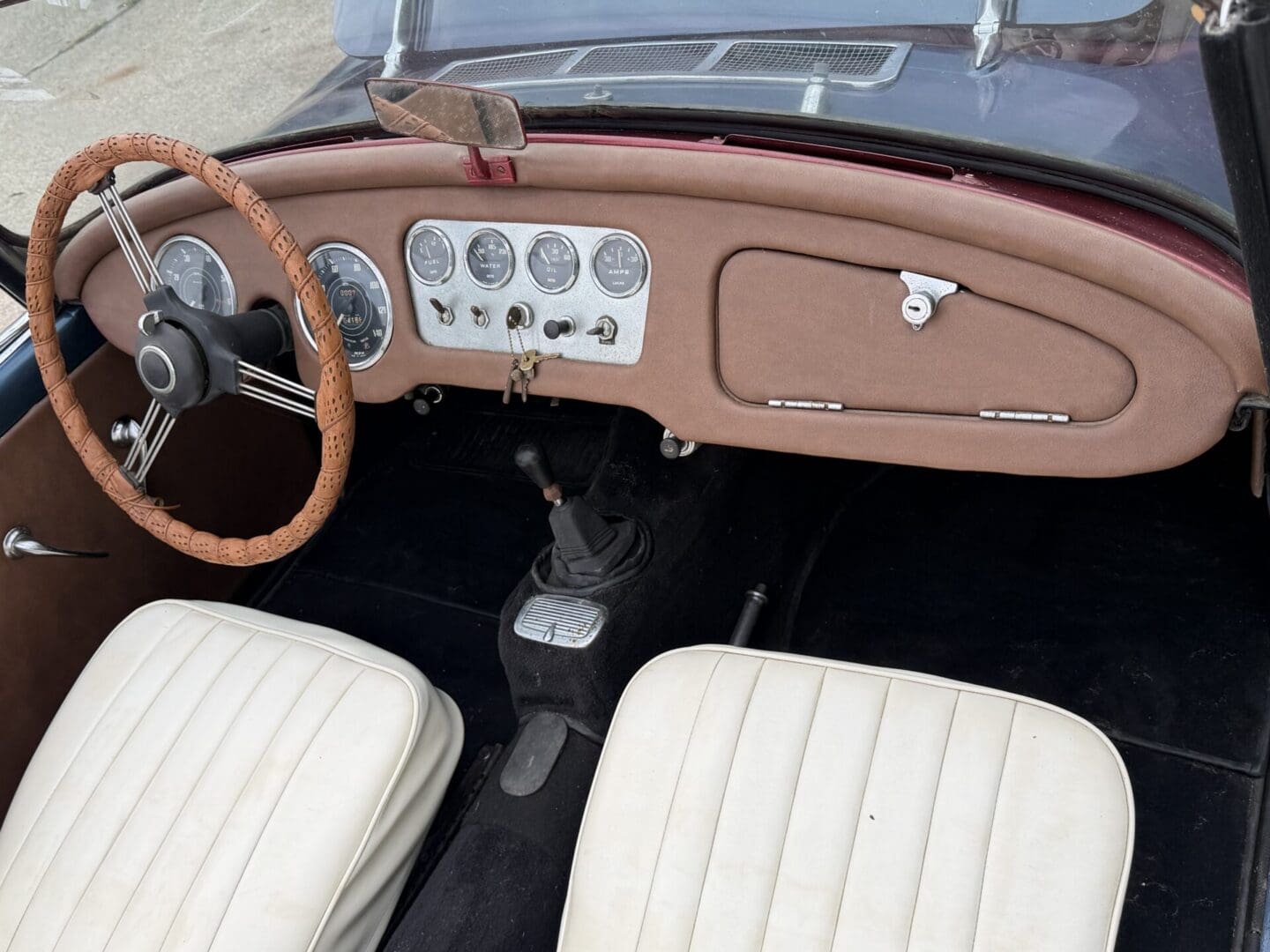 1959 Daimler SP 250 - Image 16